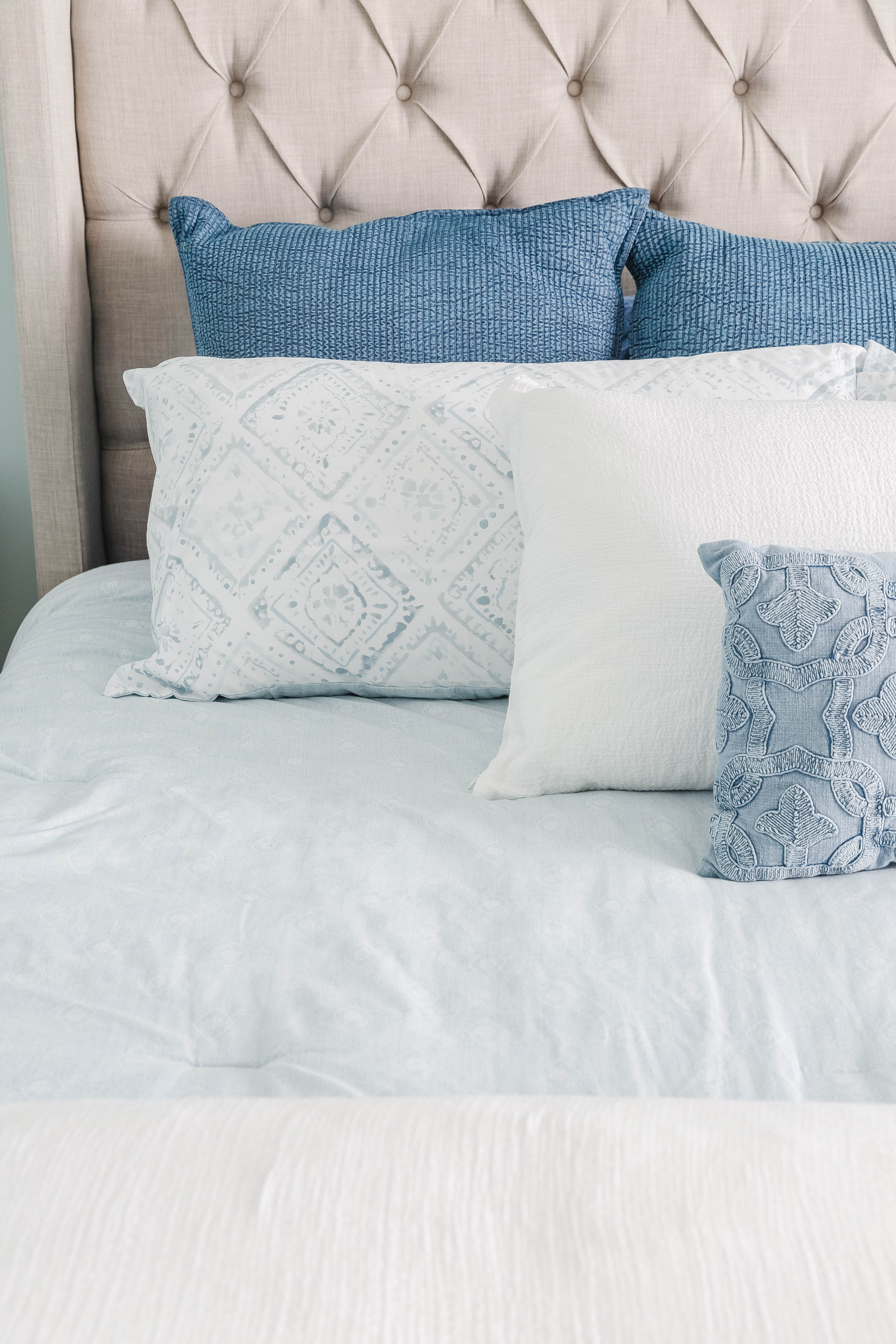 Modern Coastal Bedroom - Blue Pillows 