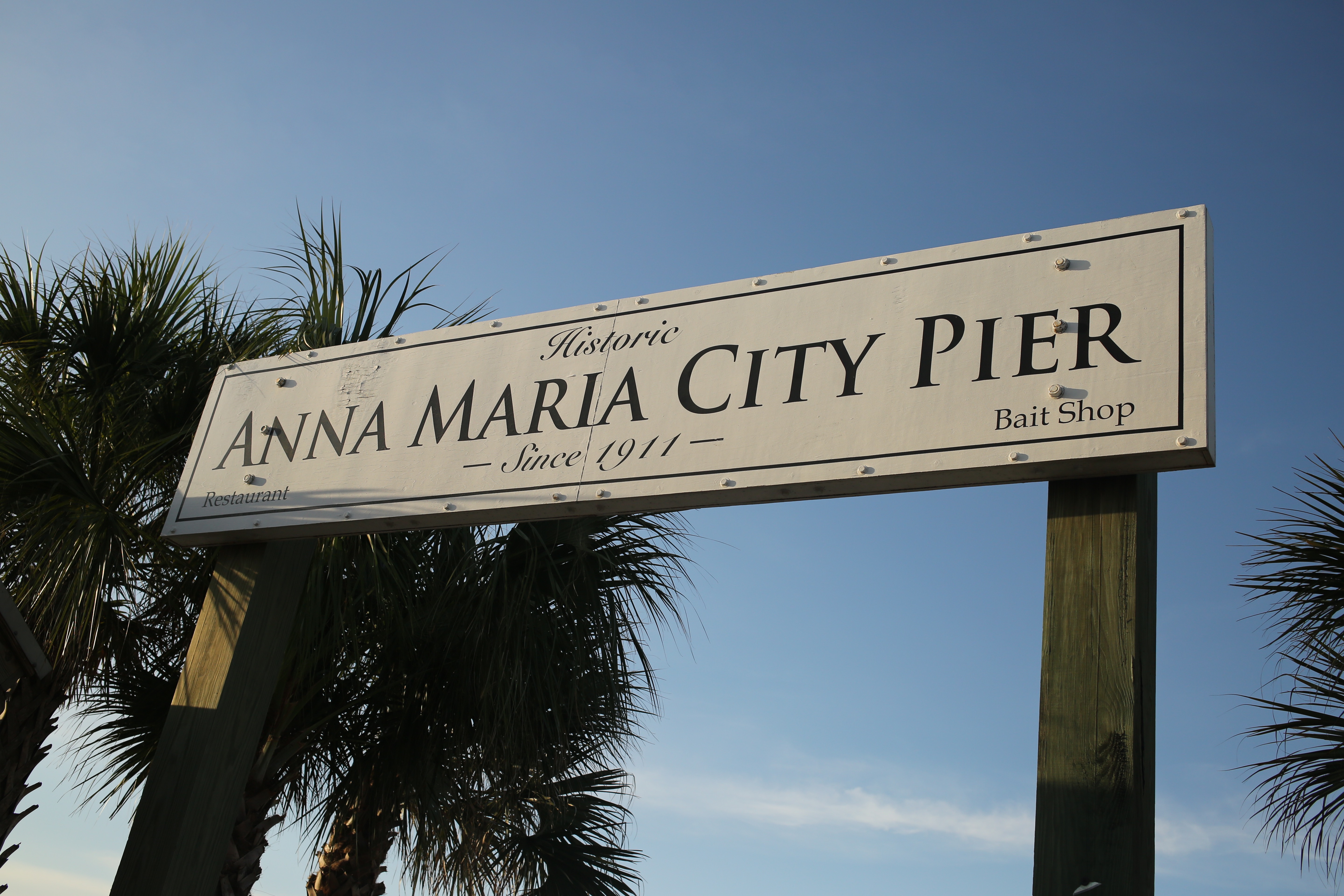5 Resons to Visit Anna Maria Island, Florida. Where to eat, where to stay and which beaches to visit. #florida #beaches #annamariaisland